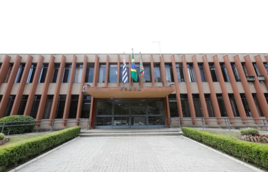 Justiça obriga Prefeitura de Campos do Jordão a retirar placas irregulares em cumprimento à Lei Cidade Limpa